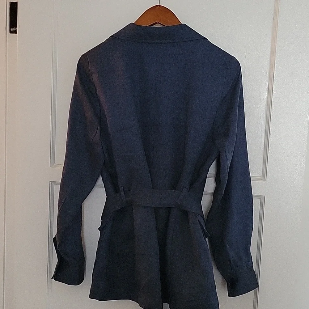 Banana Republic Linen Navy Blazer with Belt (Matching Pants Available) - Picture 3 of 6